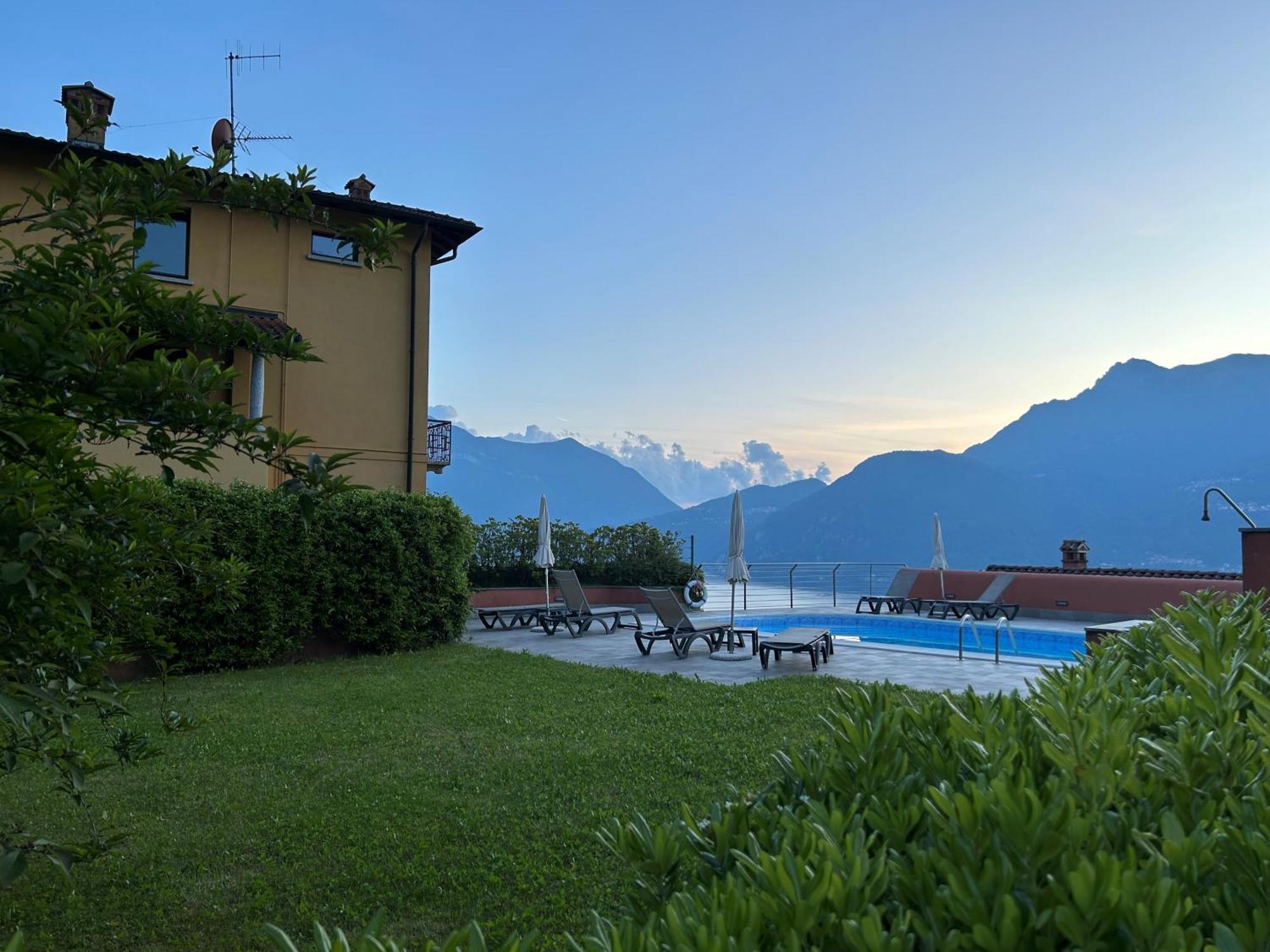 Stunning Apartment- Terrace And Swimming Pool Bellano Eksteriør billede